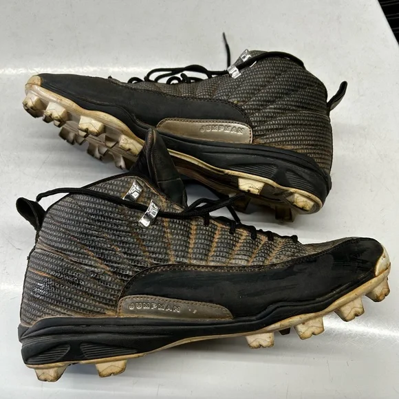 Jordan 12 Molded Cleats - Picture 4 of 6